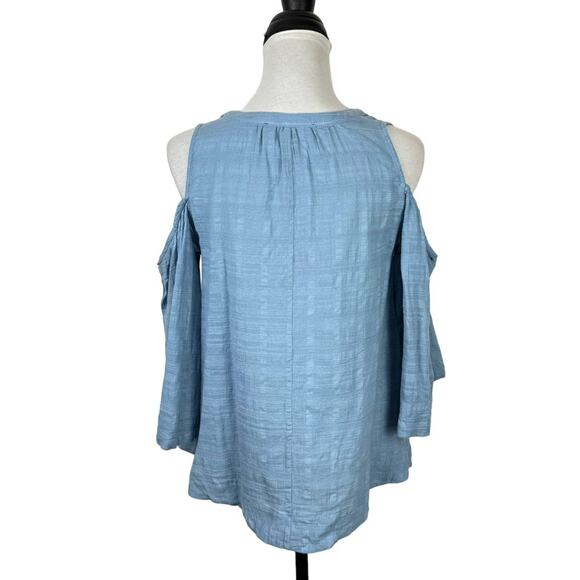 BCBGMaxazria | Elin Blue Cold Shoulder Textured Cotton Relaxed Fit Top - Picture 4 of 11